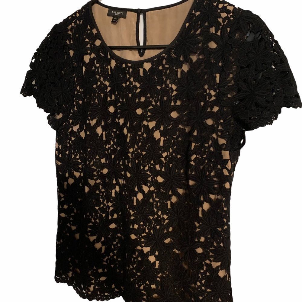 Talbots Black scalloped Lace Top lined size 8P